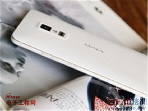 魅族MX4/小米4还差得远? 目前最强屏幕手机盘点【图文全赏】