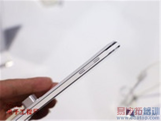 ����MX4/С��4�����Զ�� Ŀǰ��ǿ��Ļ�ֻ��̵㡾ͼ��ȫ�͡�