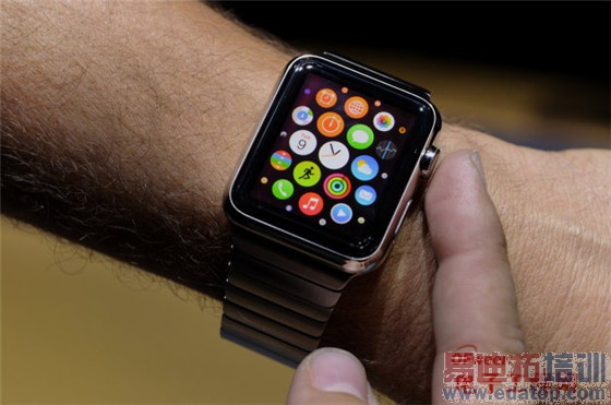 开车看Apple Watch也要罚款扣分?玩iPhone要小心了