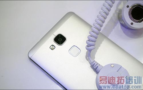 ��Ϊ���µ��콢Mate7��ɫ��