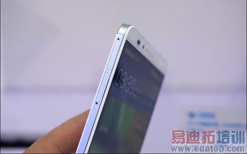 ��Ϊ���µ��콢Mate7��ɫ��