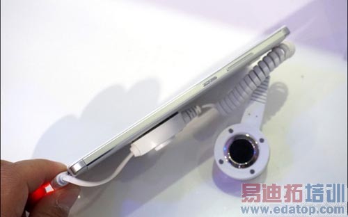 ��Ϊ���µ��콢Mate7��ɫ��