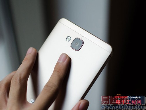 ����MX4/��ΪMate7�Ա����⣺��˼����925