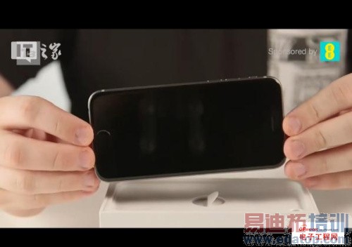 魅族/小米激战正酣苹果已悄悄来袭 iPhone 6/Plus开箱对比评测