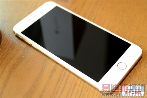 魅族/小米激战正酣苹果已悄悄来袭 iPhone 6/Plus开箱对比评测