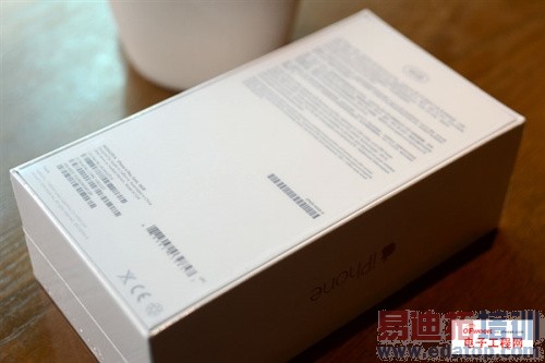 魅族/小米激战正酣苹果已悄悄来袭 iPhone 6/Plus开箱对比评测