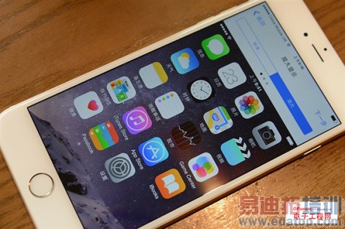 魅族/小米激战正酣苹果已悄悄来袭 iPhone 6/Plus开箱对比评测