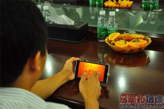 �����ء��ֳ������������´�takeeȫϢ�ֻ��ܷ������Ӿ��¸�����