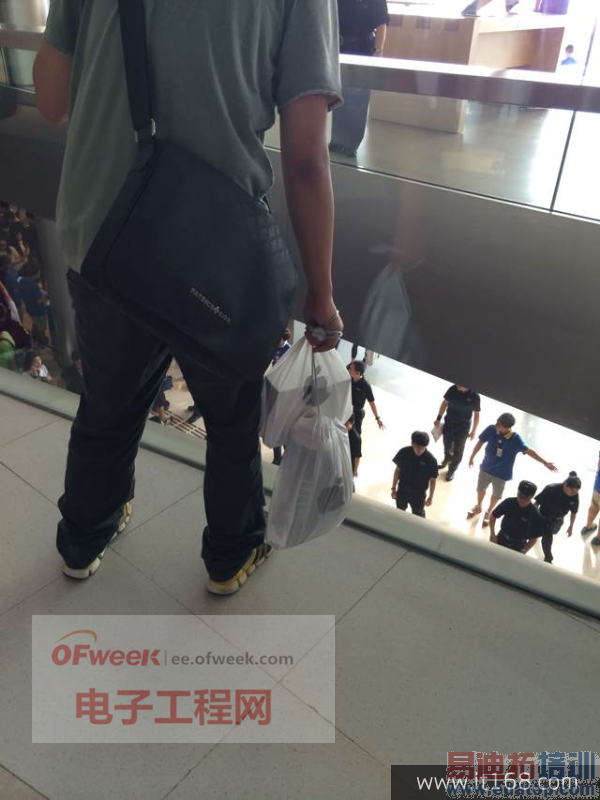 正直播:香港/深圳/北京直击iPhone6上市(图文直播)