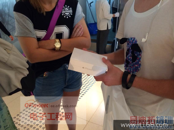 正直播:香港/深圳/北京直击iPhone6上市(图文直播)