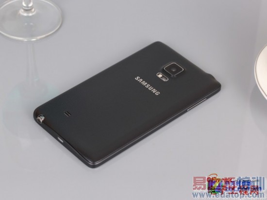 4G������MX4/С��4/��ΪMate 7/ŵ����930��սʮһ��ͼ�ĶԱȣ�