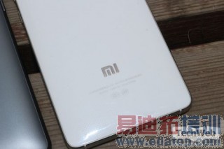 ��ͼ�ĶԱȡ�С��4�Ա�����MX4�ֽܷ���˭������ 