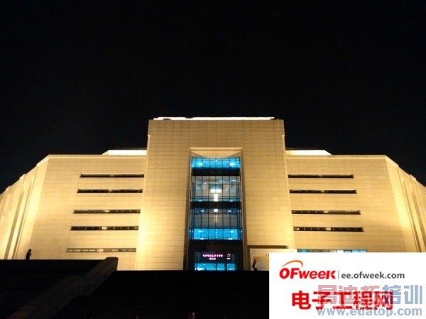 ��һ��IUNI U3�Ա�IUNI U2�����˽�ɱǰ�ˣ�