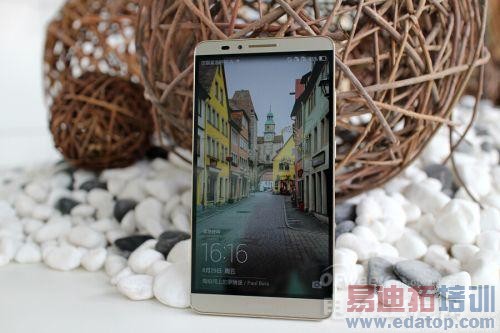 ��ͼ�ġ������ֻ��ļ�ǿ��MX4/Mate7/VIBE X2/IUNI U3���öԱ�