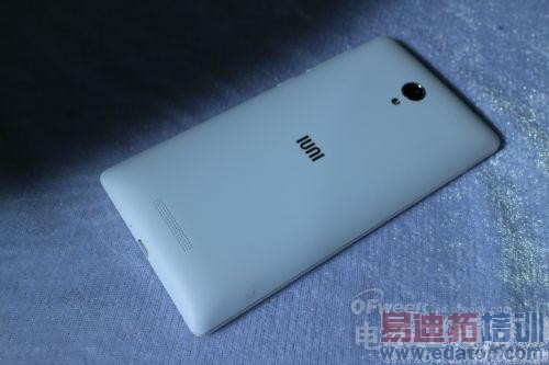 ��ͼ�ġ������ֻ��ļ�ǿ��MX4/Mate7/VIBE X2/IUNI U3���öԱ�