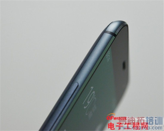 ����MX4/��Ϊ��ҫ6�Ա����⣺��˼����920PK������MT6595