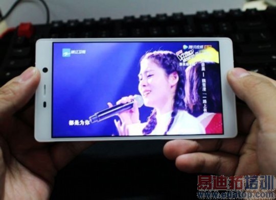 IUNI U3评测:2K屏媲美魅族MX4 Pro 骁龙801比肩小米4