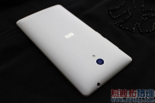 IUNI U3���⣺2K����������MX4 Pro ����801�ȼ�С��4