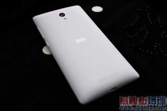 IUNI U3���⣺2K����������MX4 Pro ����801�ȼ�С��4