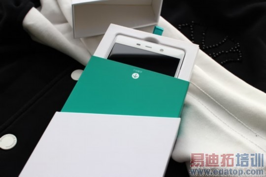 IUNI U3���⣺2K����������MX4 Pro ����801�ȼ�С��4