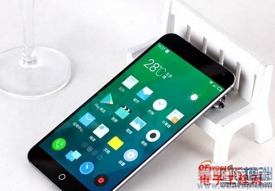 ��ͼ�ĶԱȡ�����MX4/С��4/Mate7�ȹ���������ֵ�˫4G�ֻ��̵�