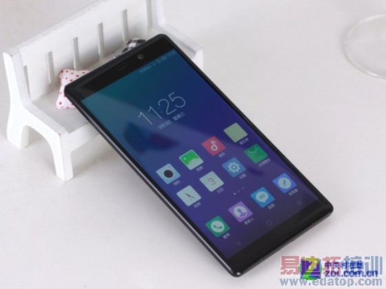 ����MX4 Pro����ʱ���ع� Ŀǰ��ǿ��Ļ�ֻ�˭�ܽ����ɱ��