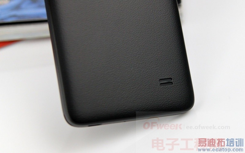 华为荣耀畅玩4图赏 5英寸屏/小羊皮纹路后盖