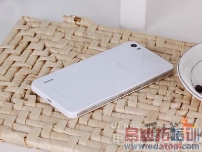 被指小米4做工不如荣耀6/魅族mx4 小米回应iPhone芯片也不点胶