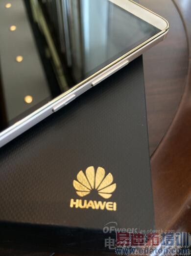 ��Ϊ Mate7���ֲ���:�߶˴����������MX4/С��4�ɱȣ�