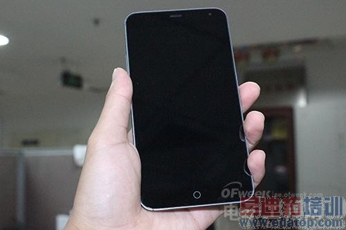 �Ա����⣺MX4 Pro/MX4˭����������콢 ��iPhone6��˭���ã�