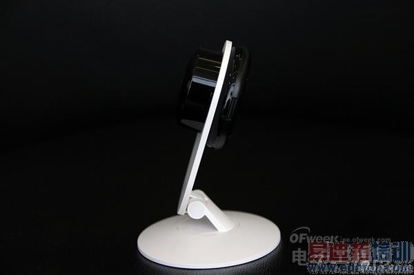 �׾�ŭ�ޣ�С����������ͷ����������ͼ�ͣ���һ��