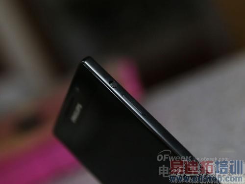 ����Ϸ��̨�����尢�﷢��������ٿ� YunOS 3.0�콢�������ʿ�