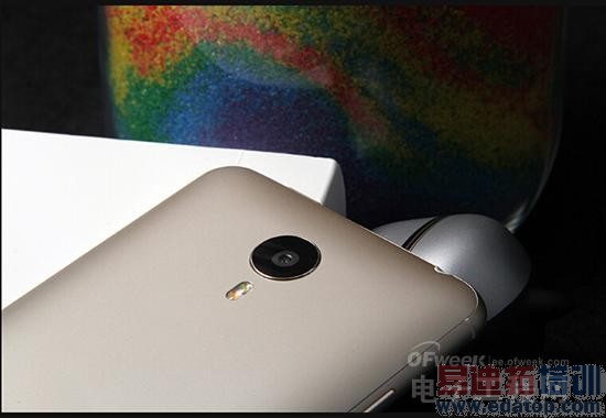 ���尢�﷢�����ܽ�+YunOSϵͳMX4������Ƶ+��ɫ�濪��ͼ��