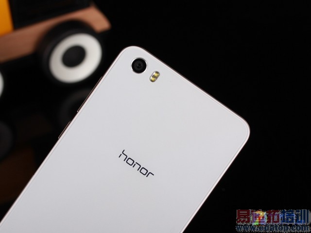 华为荣耀6至尊版简析:性能大升级 力战魅族MX4 pro