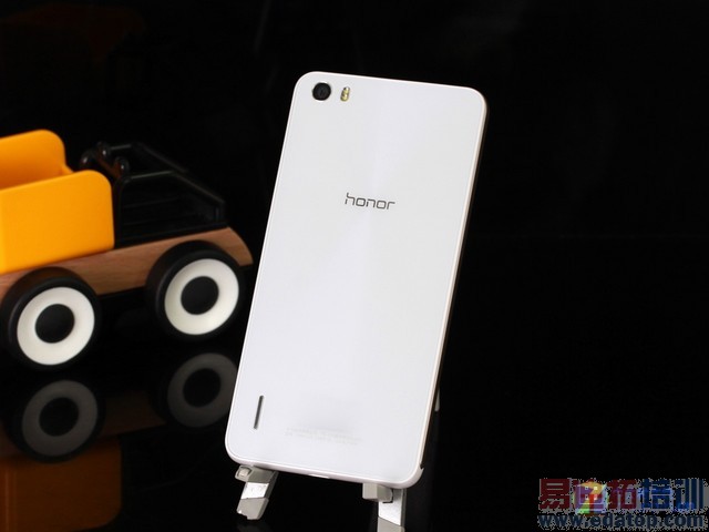 华为荣耀6至尊版简析:性能大升级 力战魅族MX4 pro