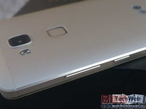 ָ��ʶ���Ǽ�ǿ����Ϊmate7/����MX4 pro/Oppo N3�Աȷ���