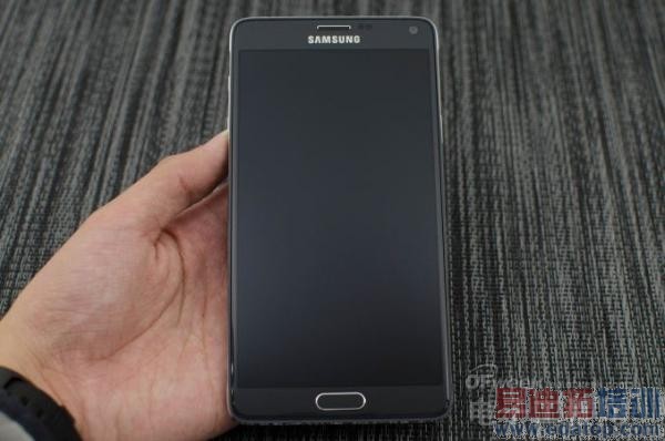 年度真旗舰三星Note4评测:华为Mate7难敌 iPhone6 Plus不济