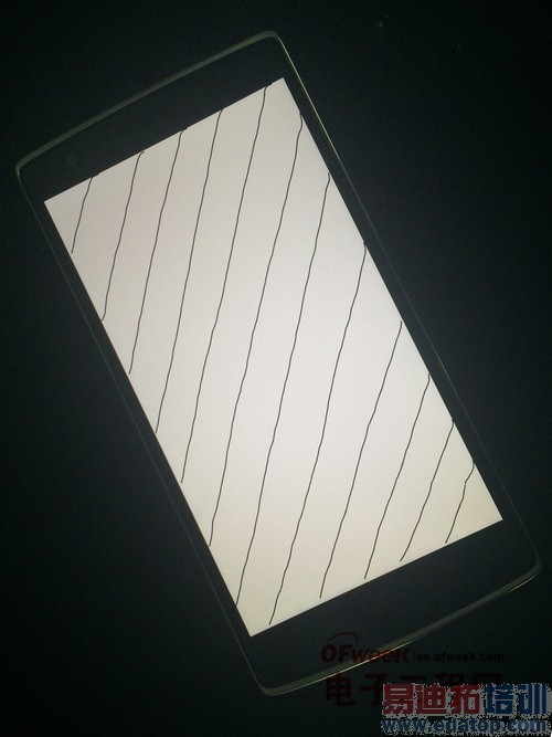 ����MX4/HTC One��M8��/����Note 4��Ļ�����ȶԱ����⣺Note 4��ʤ