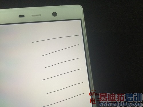 ����MX4/HTC One��M8��/����Note 4��Ļ�����ȶԱ����⣺Note 4��ʤ