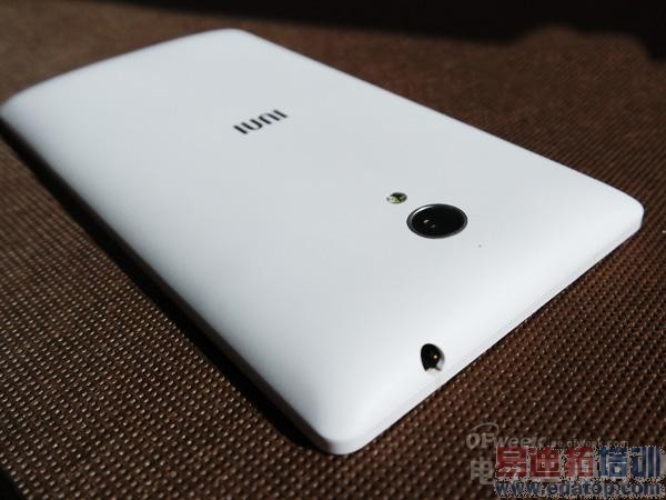 IUNI U3���飺��ѧ����MX4 Pro���� �޾廪ΪMate7�ݻ�