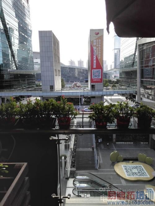 商务典范华为Mate7上手评测:魅族MX4 Pro弃用海思芯明智吗?