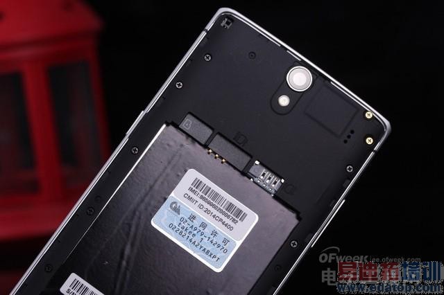 takee1全息手机真机图赏:跟魅族MX4 Pro/小米4有一拼