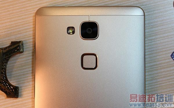 ����滪ΪMate7����������� ��ɱ����MX4 Pro/С��4