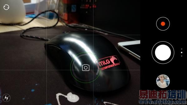 ����Աȣ�����MX4/С��4�۷�Ծ� iPhone6/6 Plusͬ�Ҳٸ�