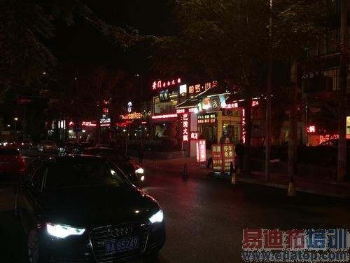 ����Աȣ�����MX4/С��4�۷�Ծ� iPhone6/6 Plusͬ�Ҳٸ�