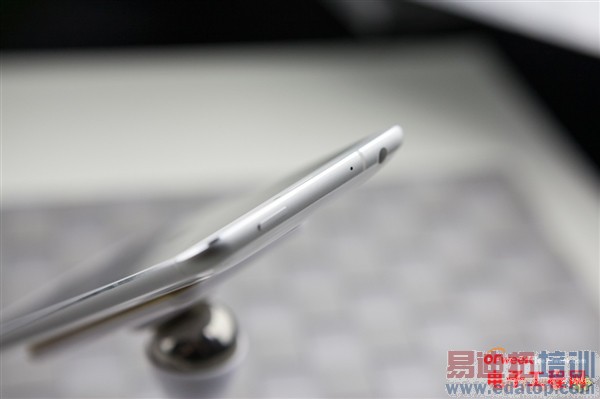 ����MX4��ɫ/���������ͼ��+YunOSϵͳ���⣺�а�Mate7/iPhone6