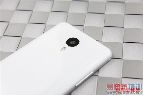 ����MX4��ɫ/���������ͼ��+YunOSϵͳ���⣺�а�Mate7/iPhone6