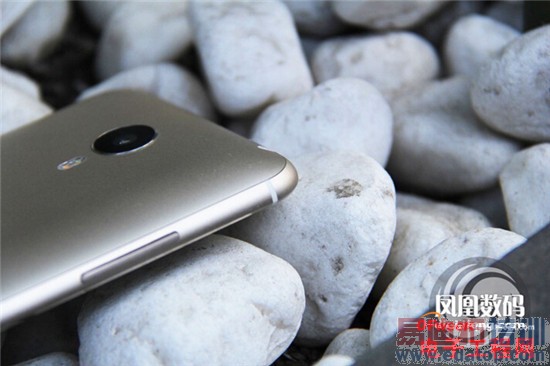 魅族MX4金色/银翼版真机图赏+YunOS系统评测:叫板Mate7/iPhone6