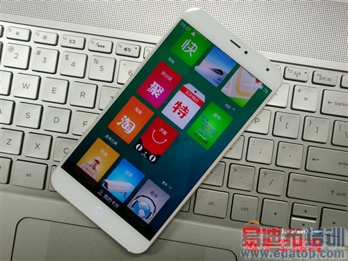 ����MX4��ɫ���������飺YunOS��ԱȰ�׿��˭��ǿ