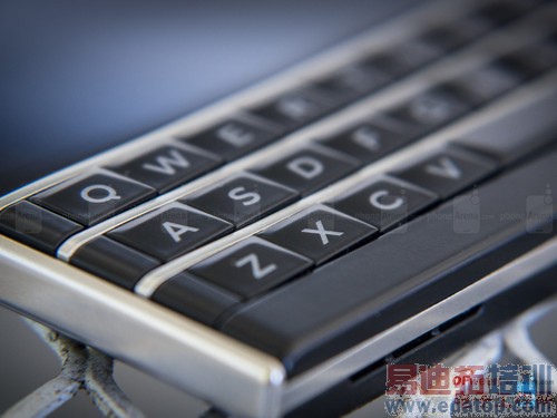 ��ݮPassport���⣺����������ɱ��Ϊmate7/����MX4 ϵͳȴ��ǿ����